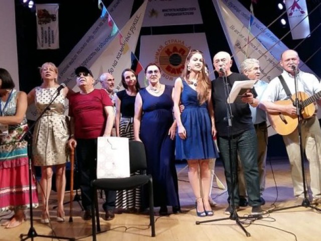 Бардовско-бакинский: Клуб авторской песни Баку порадовал долгожданным концертом